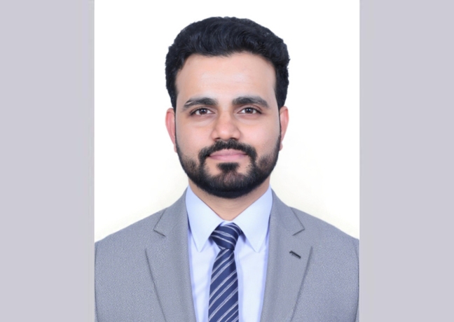 Dr. Akshay J. Kumar